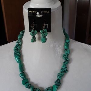 Stylish Necklace & Earrings Set